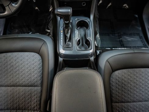 Used 2018 Chevrolet Colorado Z71 image 28