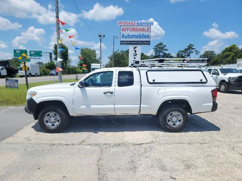 Used 2019 Toyota Tacoma SR RWD image 4