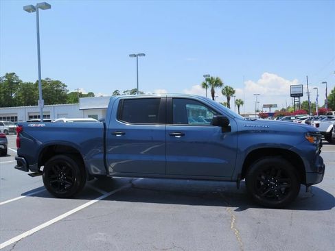 Used 2024 Chevrolet Silverado 1500 Custom AWD/4WD image 2
