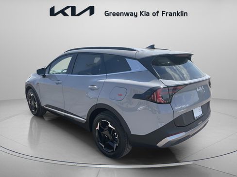 New 2026 Kia Sportage EX FWD image 5