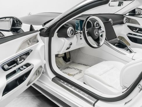 Used 2026 Mercedes-Benz Maybach SL 680 image 22