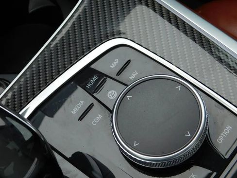 Used 2021 BMW X5 M50i w/ Premium Package image 25