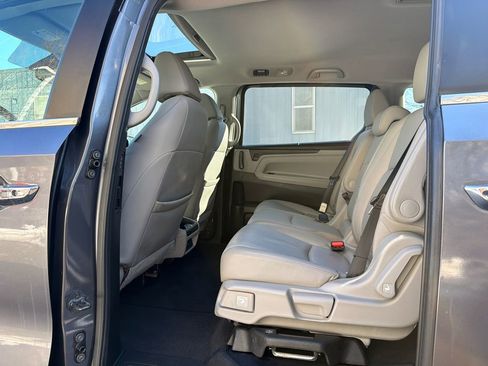 Used 2018 Honda Odyssey EX-L image 17