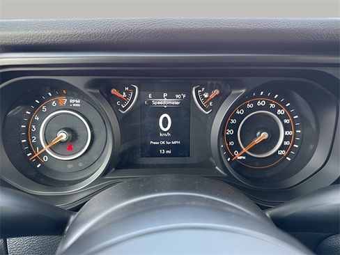 New 2025 Jeep Gladiator Sport image 18