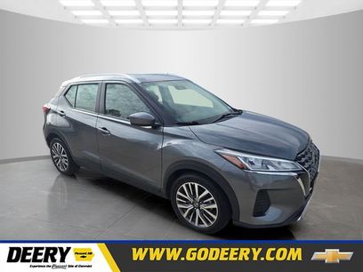 Used 2021 Nissan Kicks SV