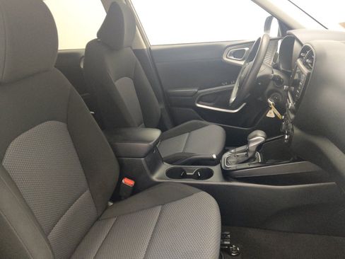 Used 2022 Kia Soul LX w/ Technology Package FWD image 21