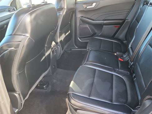 Used 2024 Ford Escape Platinum image 10