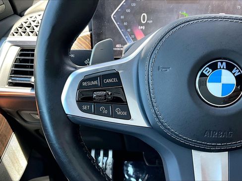 Used 2024 BMW X5 sDrive40i w/ M Sport Package RWD image 18