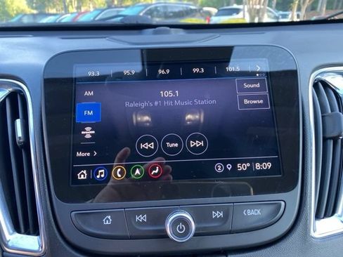 Used 2024 Chevrolet Malibu LT FWD image 12