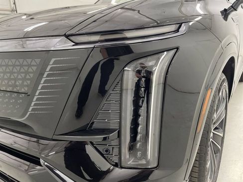 New 2026 Cadillac Vistiq Sport w/ LPO, Floor Liner Package image 16