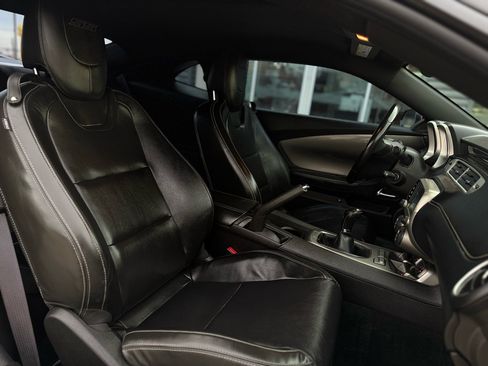 Used 2013 Chevrolet Camaro SS image 15