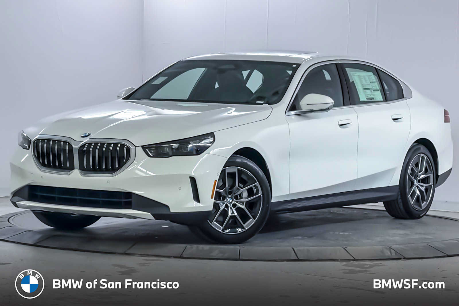 Used 2026 BMW 530i w/ Premium Package RWD image 1