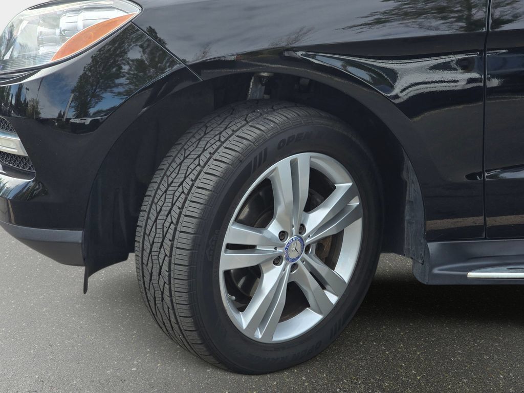 Used 2015 Mercedes-Benz ML 250 BlueTEC 4MATIC image 38