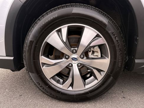 Used 2023 Subaru Ascent Premium image 12