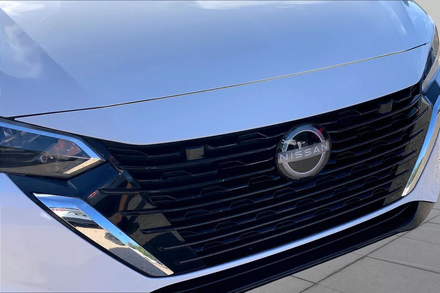 Used 2024 Nissan Sentra SV FWD image 29