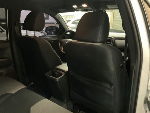 Used 2023 Toyota Tacoma TRD Off-Road image 13