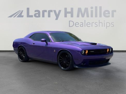 Used 2019 Dodge Challenger R/T Scat Pack w/ Driver Convenience Group RWD image 8