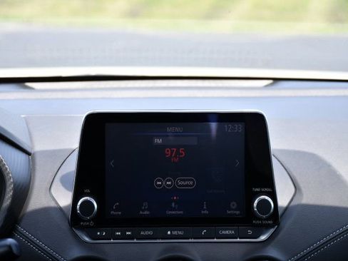 Used 2020 Nissan Sentra SV w/ Electronics Package FWD image 28