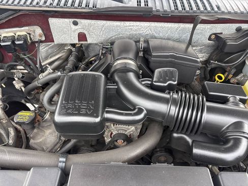Used 2010 Ford Expedition XLT AWD/4WD image 27