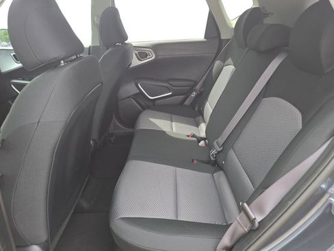 Certified 2025 Kia Soul LX w/ LX Technology Package FWD image 19