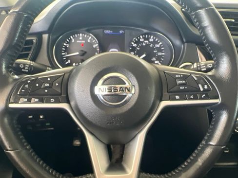 Used 2018 Nissan Rogue SV w/ Sun & Sound Touring Package AWD/4WD image 62