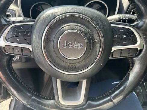Used 2018 Jeep Compass Limited AWD/4WD image 15