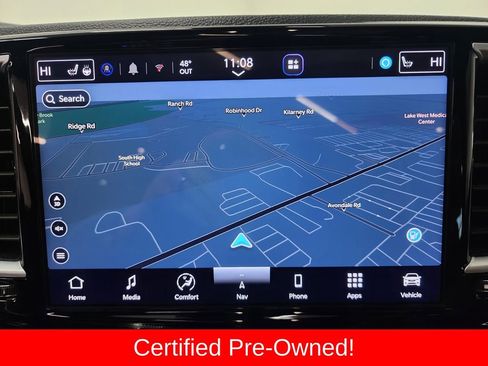 Used 2025 Chrysler Pacifica Pinnacle image 19