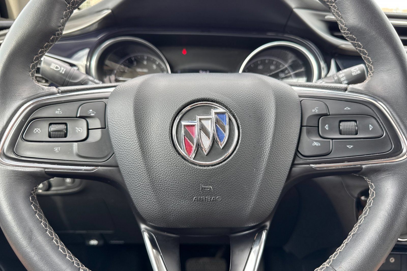 Certified 2023 Buick Encore GX Preferred FWD image 24