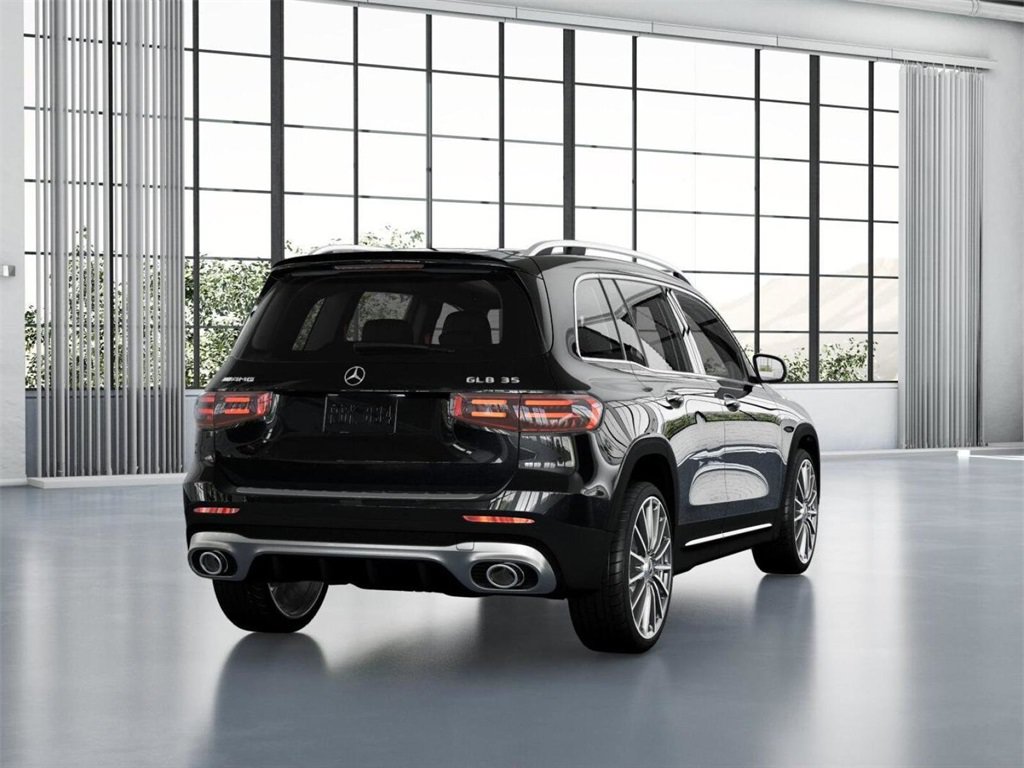 Used 2024 Mercedes-Benz GLB 35 AMG 4MATIC image 23