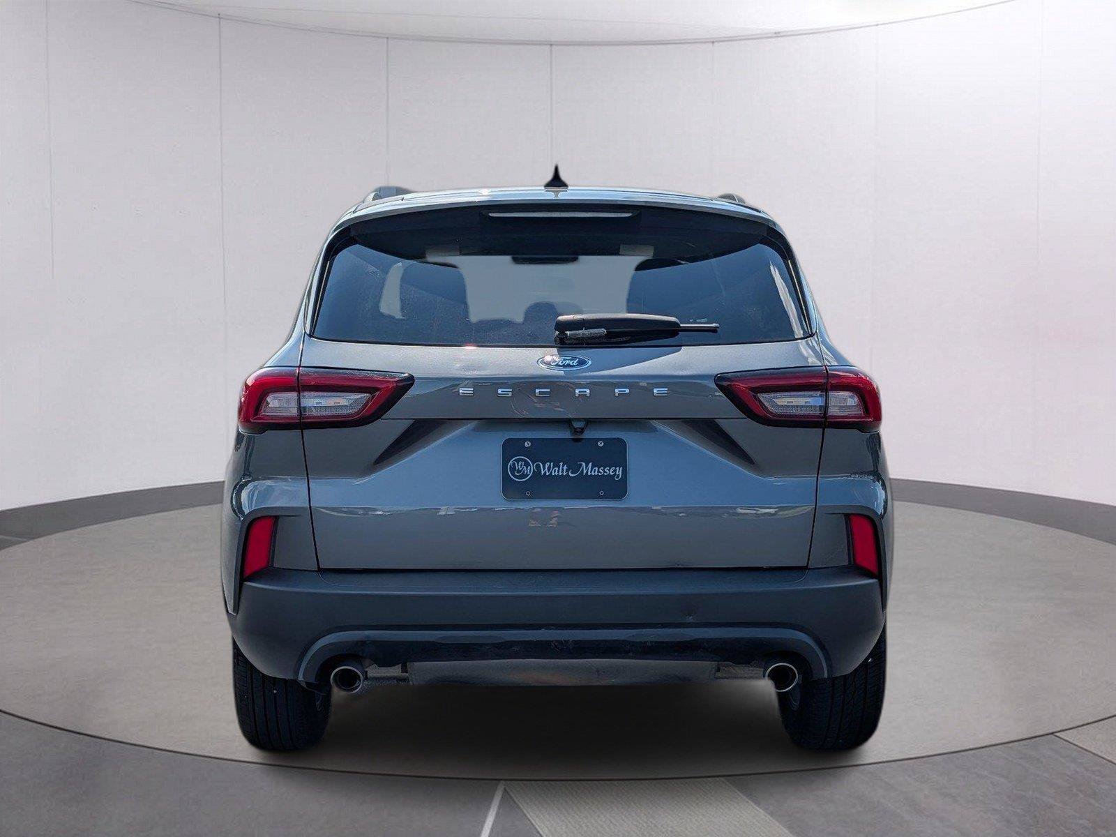 Used 2025 Ford Escape ST-Line FWD image 4