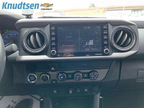 Used 2020 Toyota Tacoma TRD Sport image 23