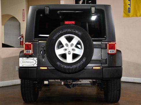Used 2014 Jeep Wrangler Sport w/ Quick Order Package 24S AWD/4WD image 2