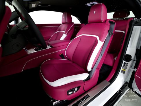 Used 2024 Rolls-Royce Spectre w/ Spectre Launch Package AWD/4WD image 13