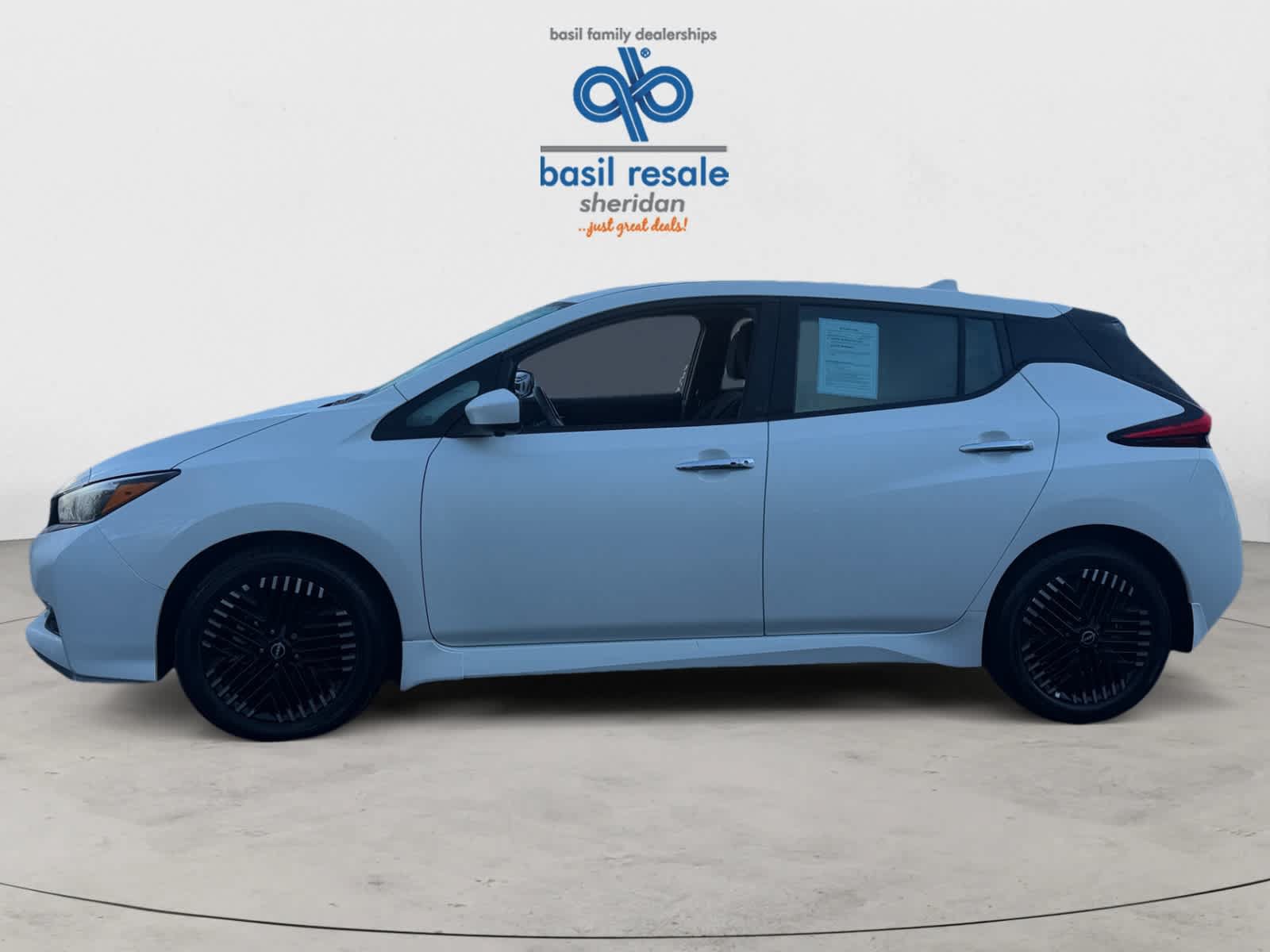 Used 2025 Nissan Leaf SV Plus FWD image 3