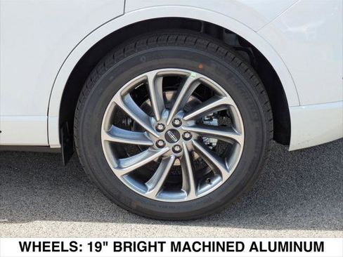 New 2025 Lincoln Corsair Grand Touring image 6