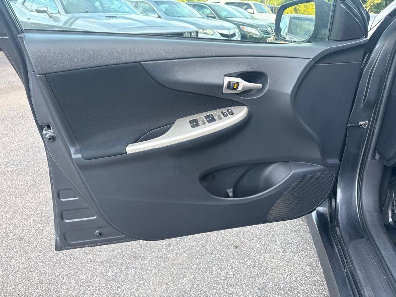 Used 2010 Toyota Corolla S w/ S EVP Pkg #3 FWD image 9