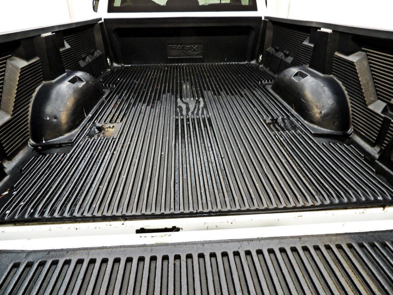 Used 2017 RAM 1500 Tradesman w/ Power & Remote Entry Group RWD image 9