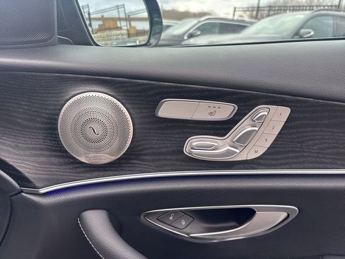 Used 2023 Mercedes-Benz E 350 4MATIC Sedan image 12