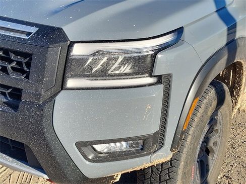 Used 2025 Nissan Frontier PRO-4X w/ Pro Premium Package image 4