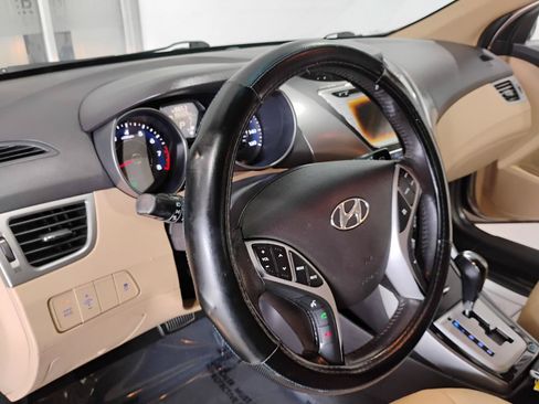 Used 2013 Hyundai Elantra Limited w/ Technology Pkg FWD image 64