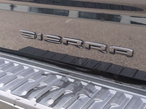 Used 2025 GMC Sierra 1500 Denali Ultimate AWD/4WD image 12