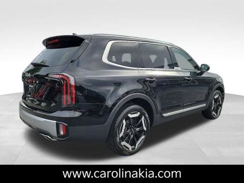 New 2025 Kia Telluride EX image 4