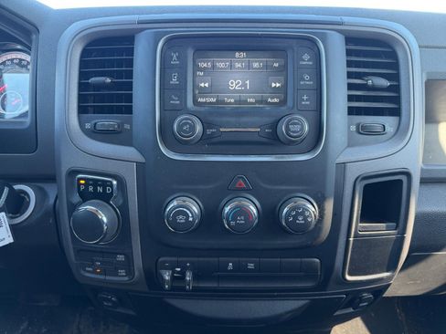 Used 2017 RAM 1500 Express AWD/4WD image 10
