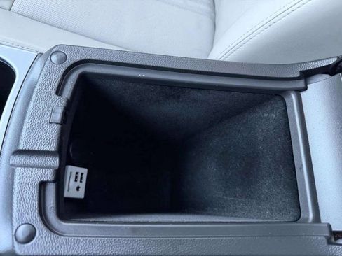 Used 2014 Cadillac SRX Luxury w/ Driver Awareness Package image 55