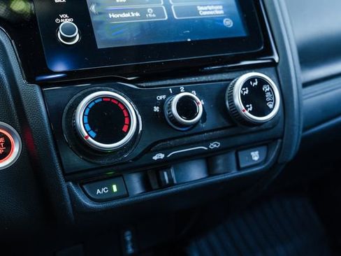 Used 2018 Honda Fit EX image 20