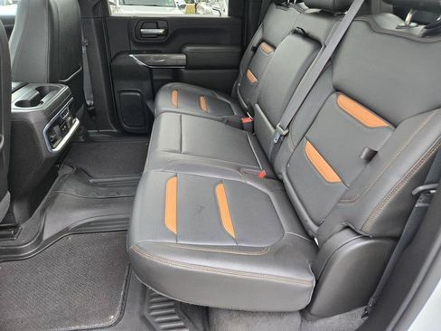 Used 2021 GMC Sierra 2500 AT4 w/ AT4 Premium Plus Package AWD/4WD image 19