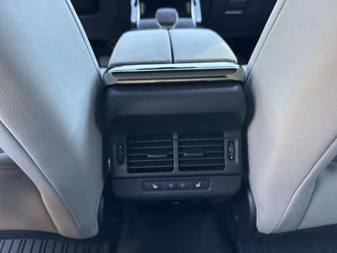 New 2026 Land Rover Range Rover Evoque S image 17