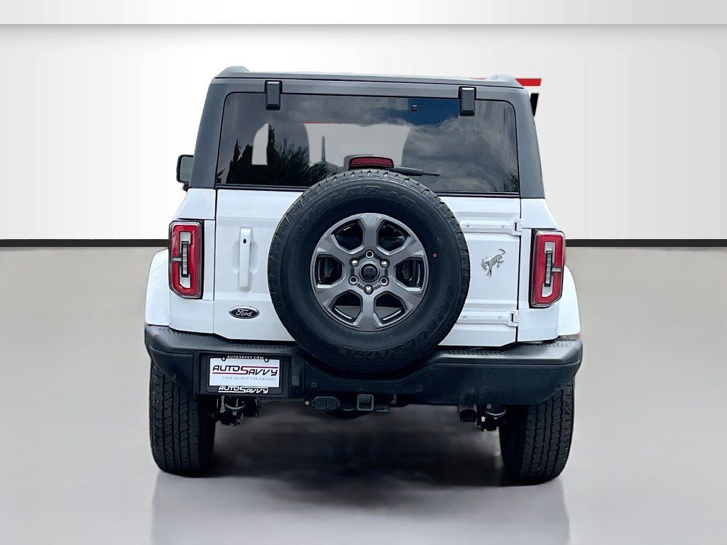 Used 2025 Ford Bronco Outer Banks AWD/4WD image 6