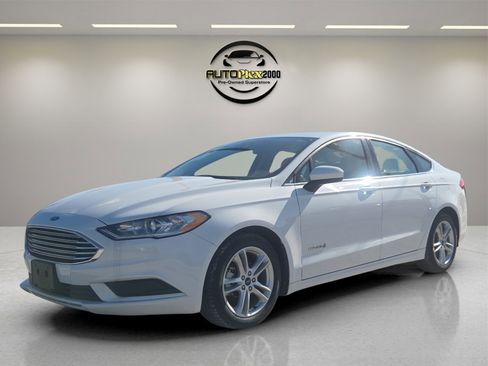 Used 2018 Ford Fusion S image 3