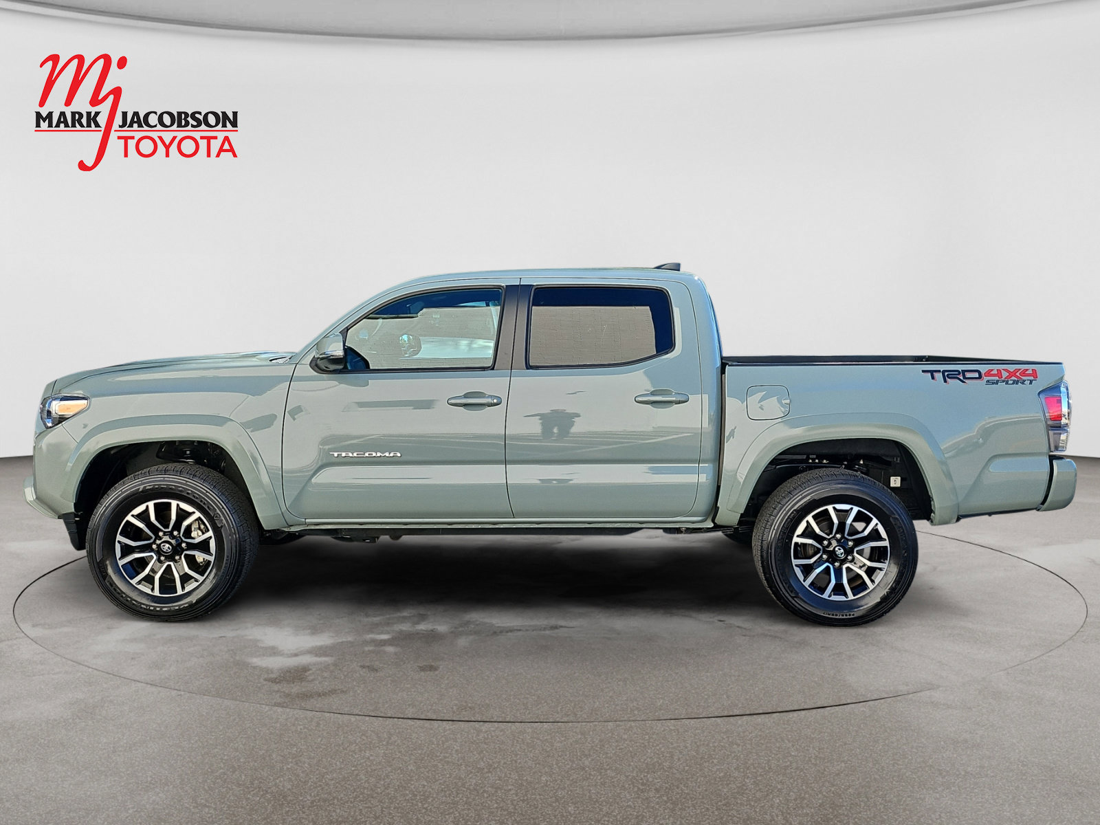 Used 2023 Toyota Tacoma TRD Sport w/ Advanced Technology Package AWD/4WD image 15